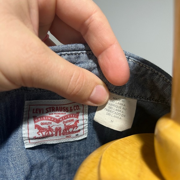 Women’s Levi’s Denim Jacket - Picture 3 of 5